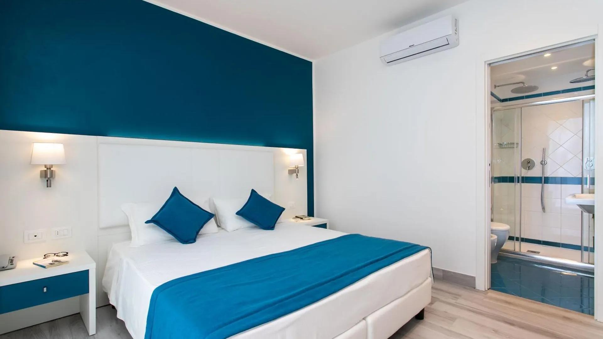 Hotel Greif Лидо-ди-Езоло 3*,